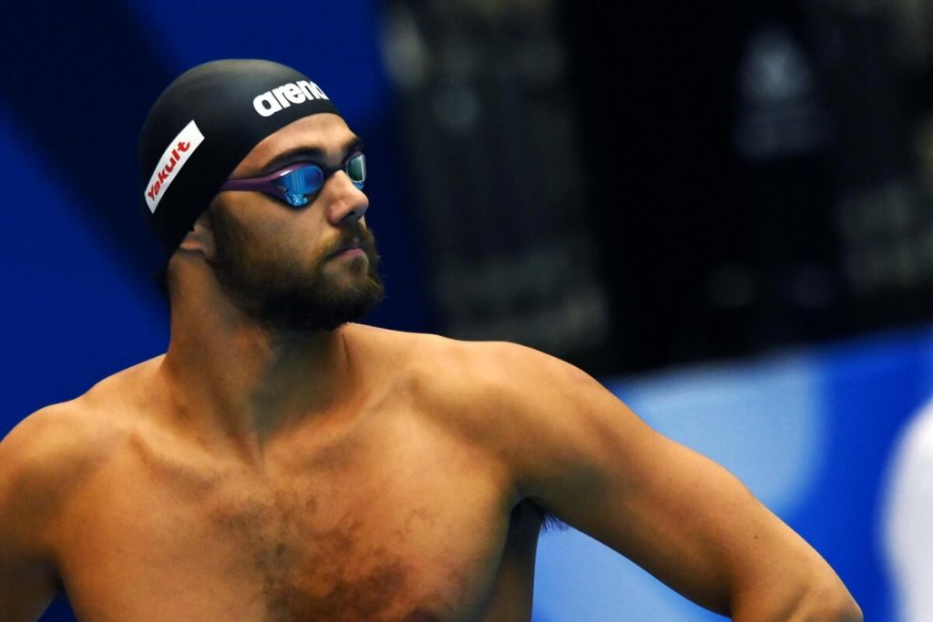 Mondiali nuoto in Giappone, immenso Ceccon: argento nella staffetta e finale nei 50 farfalla