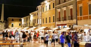 Calici di stelle a Lonigo: vino, cibo, spettacoli