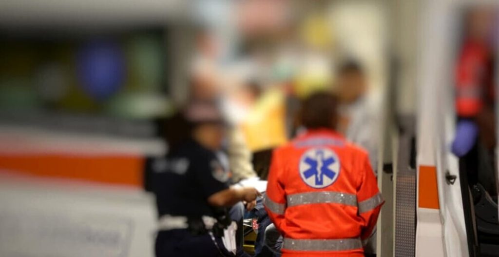 Schianto tra scooter e trattore, 14enne in rianimazione