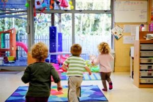 Il Comune cerca 20 supplenti per le scuole dell'infanzia: "Inviateci le Mad"
