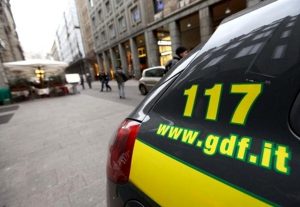 Spaccio, arrestato pusher con mezzo kg di droga