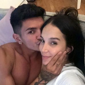 Paola Di Benedetto chiude con la musica e va (nuovamente) in rete, è la volta di Bellanova
