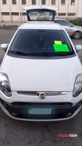Alla guida senza patente e assicurazione: maxi multa da 6mila euro