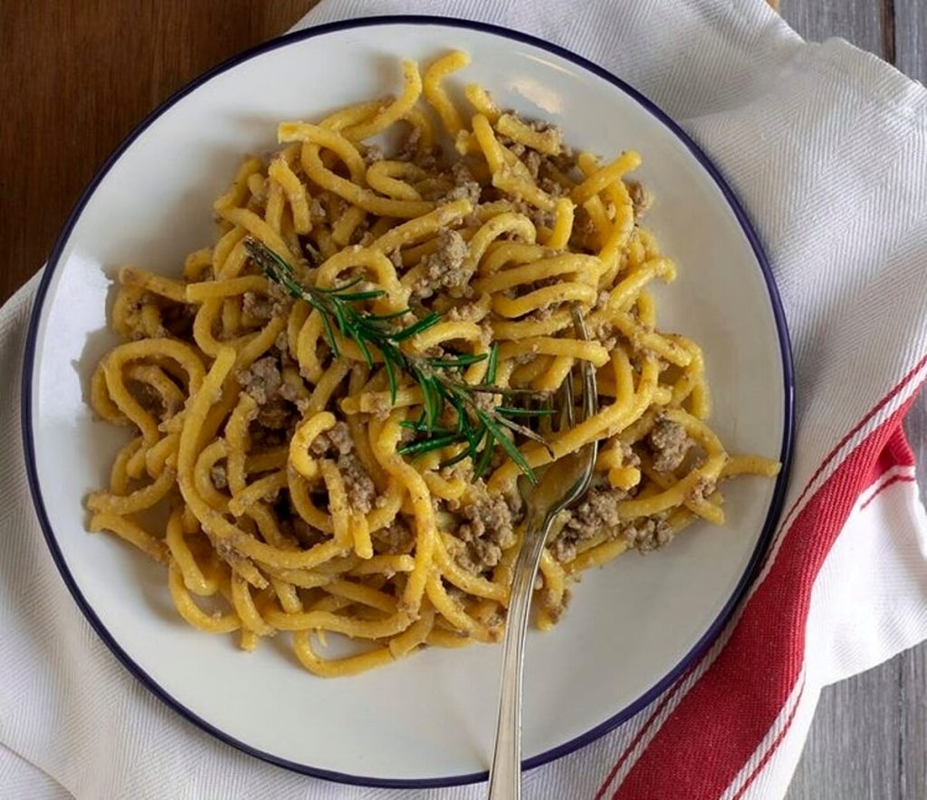 Sagra di Giavenale: specialità bigoli con l'arna
