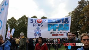 Il depuratore lumaca ostacola l'approvvigionamento di acqua senza Pfas