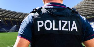 Insulti a sfondo razziale durante il match di calcio femminile: Daspo a moglie e marito