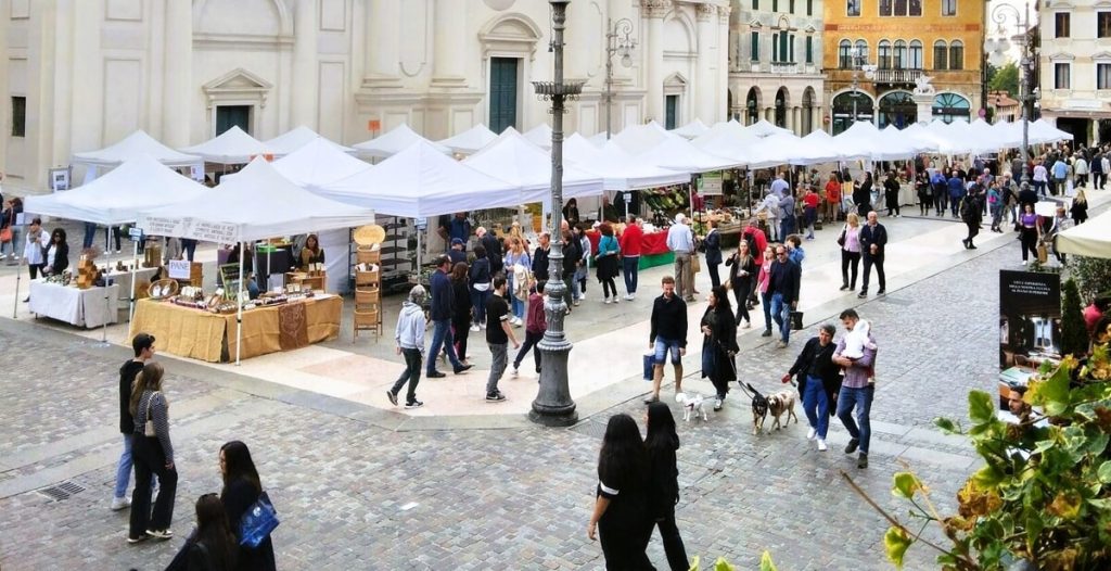 Capra e Cavoli, mercatino biologico a Bassano