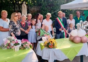Pina, Onelia e Antonino tagliano il traguardo dei 100: grande festa in Rsa
