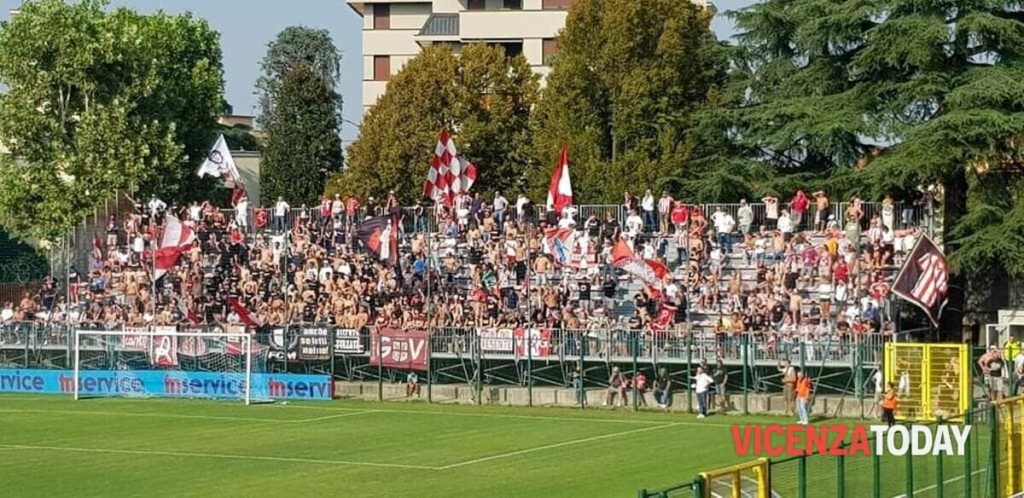 Manita del Lane, ma contro i fantasmi