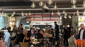 Apre Signorvino, inaugurata la nuova enoteca con cucina in Piazza Matteotti