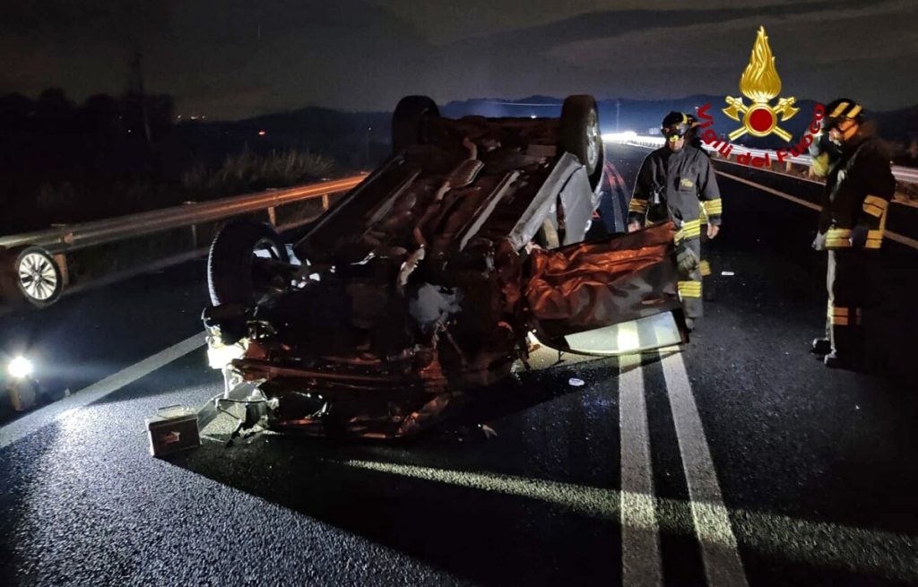 Frontale sulla tangenziale, un ferito