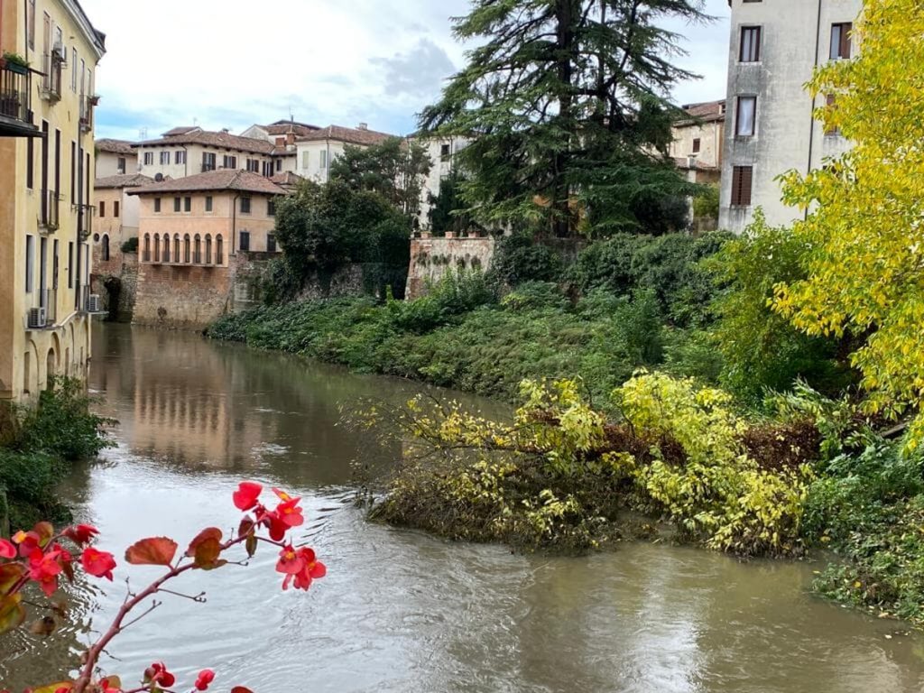 Maltempo, parchi ancora chiusi per vento forte ma il livello dei fiumi cala dopo la piena