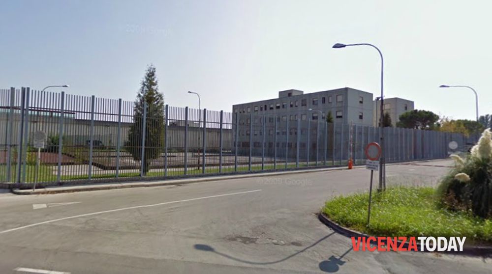Agenti aggrediti in carcere, ennesimo episodio denunciato al Filippo del Papa