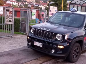 Spaccio al parco pubblico, denunciato un 24enne