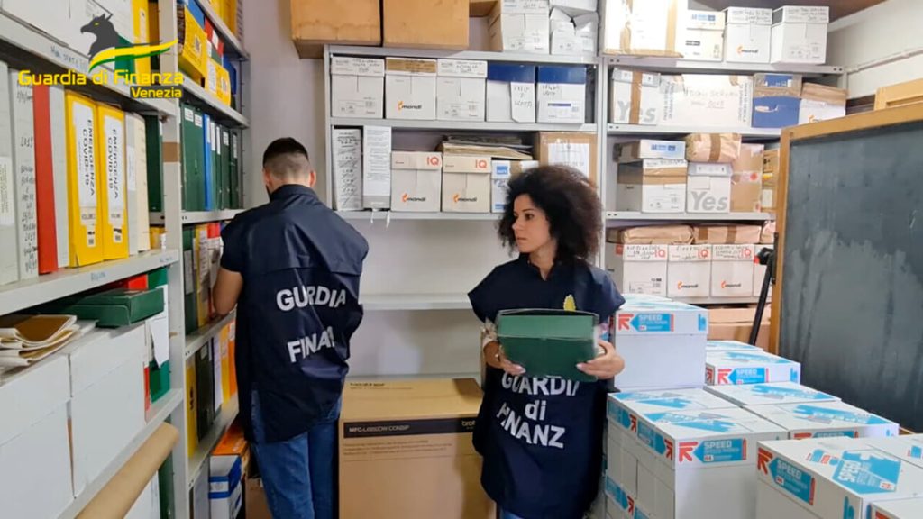 Maxi frode fiscale nel settore del pellet, giro di fatture false per oltre 34 milioni di euro