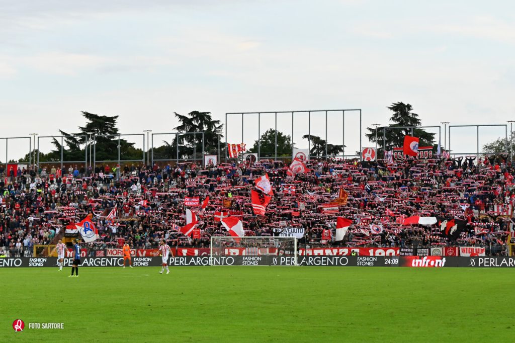 Triestina-LR Vicenza: i tifosi biancorossi non lasciano sola la squadra