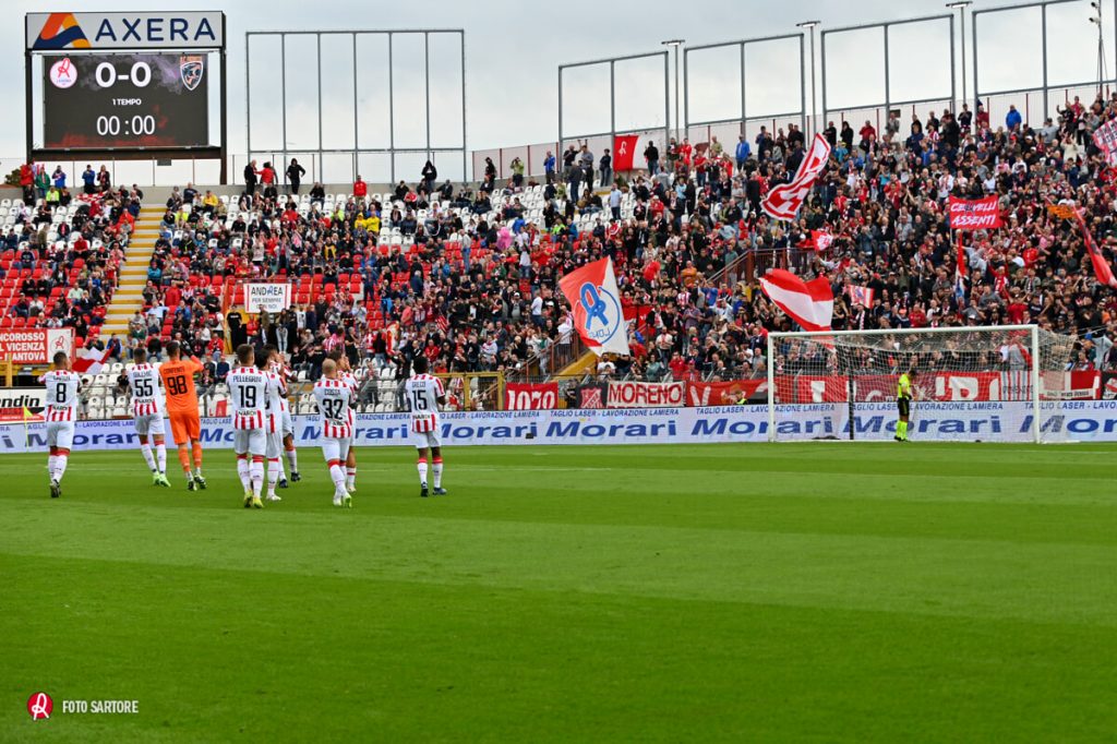Fiorenzuola-LR Vicenza: l'arbitro Castellone e l'accusa di razzismo del Seregno