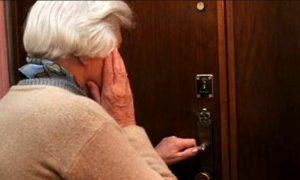 Etra: «Raggirate altre due anziane. Attenzione: i nostri addetti non chiedono mai di entrare in casa»