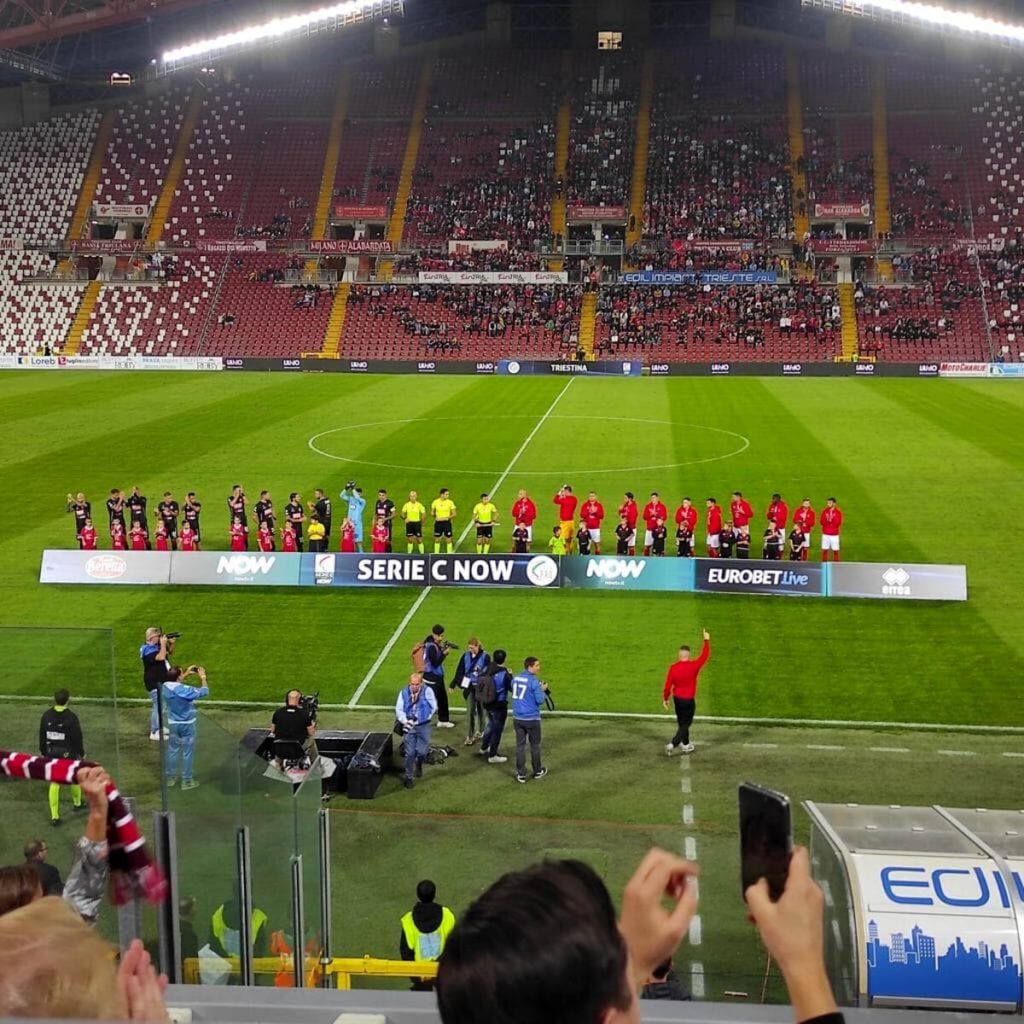 Triestina-Vicenza: Al Lane non basta mezza gara con l'uomo in più
