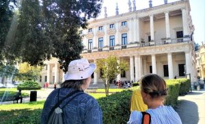 Visita guidata a Vicenza: Storie di donne, Arte, poesia e affari