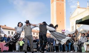 Antica Fiera di San Martino a Breganze, stand gastronomico, degustazione vini, spettacoli