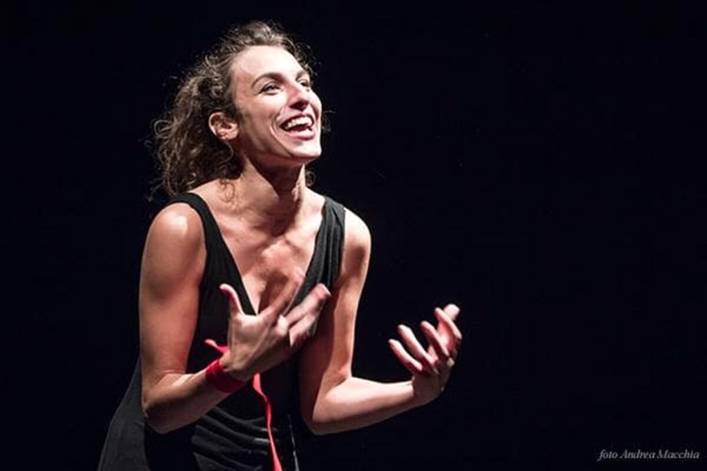 Antigone, monologo per donna sola
