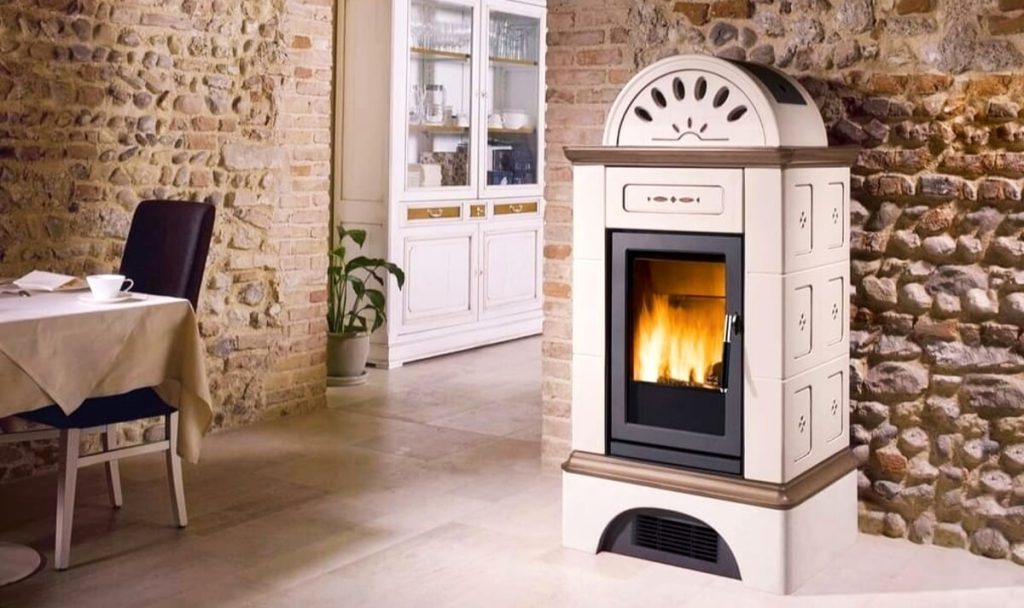 Come scegliere una stufa a pellet, e ottenere il bonus termico