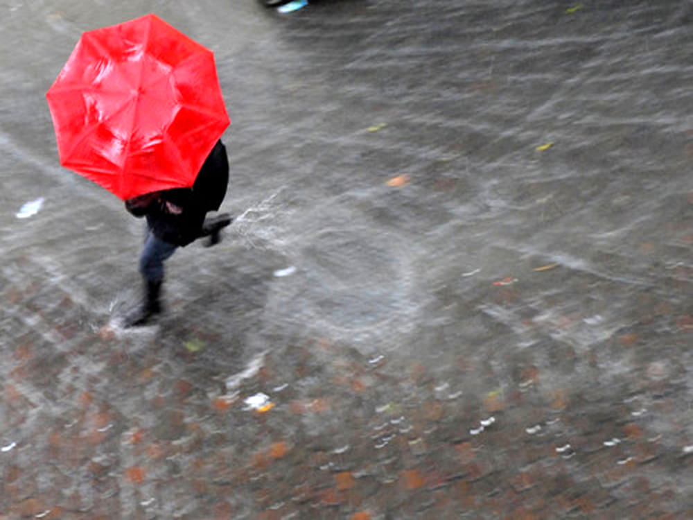 Allerta meteo, previsti venti fino a 130 km/h