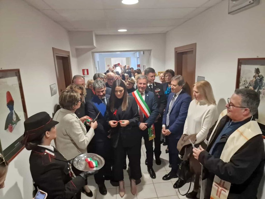 Un'aula riservata alle donne vittime di violenza, arriva la Stanza del coraggio