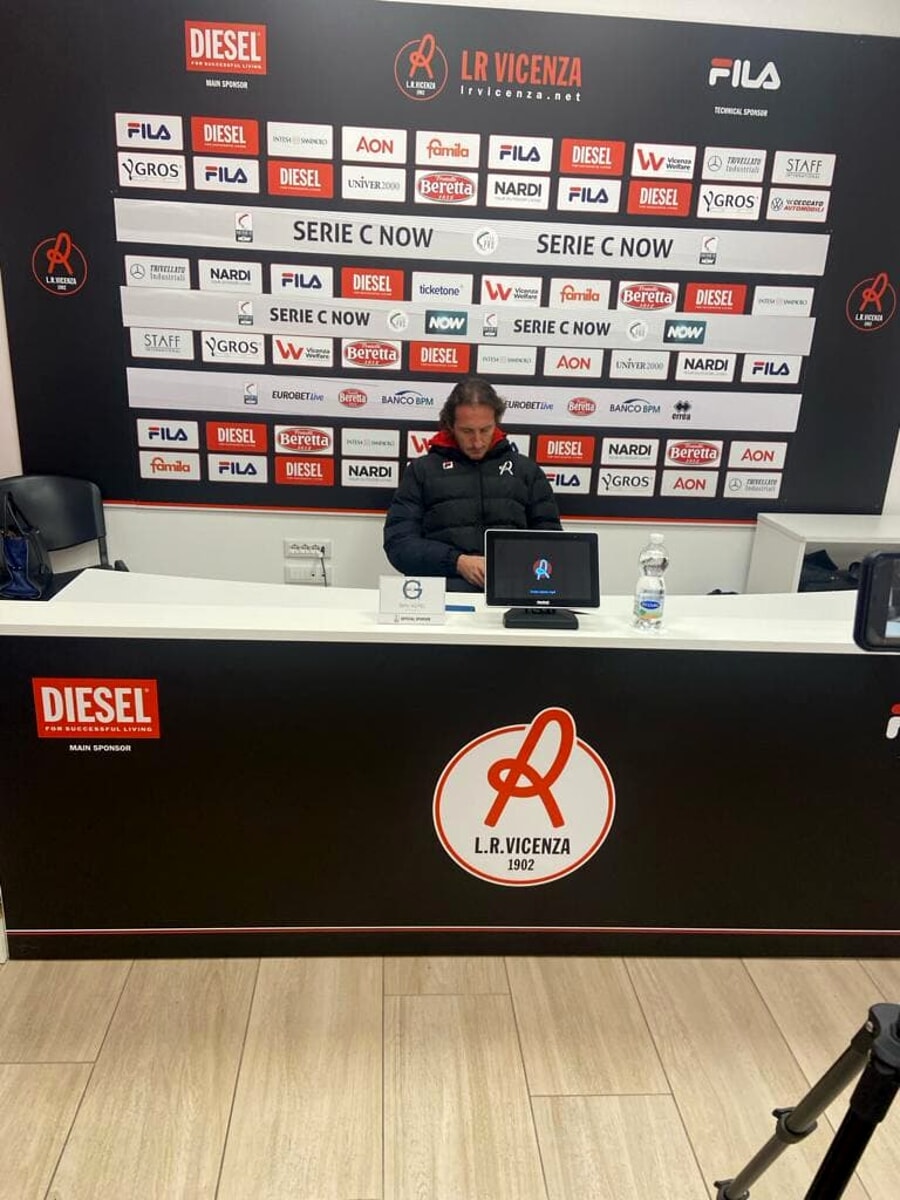 Vicenza - Pro Sesto, Diana: "Accettiamo i fischi ma la risposta deve venire dal campo"