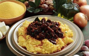 Mostra-mercato dei Corgnoi a Crespadoro con stand gastronomico