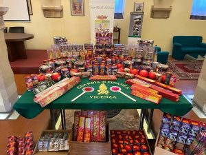 Botti illegali, sequestrati 130 chili di fuochi pirotecnici 