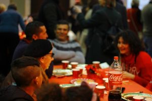 Natale per tutti, anche Vicenza vuole regalare la festa del Natale alle persone sole e povere
