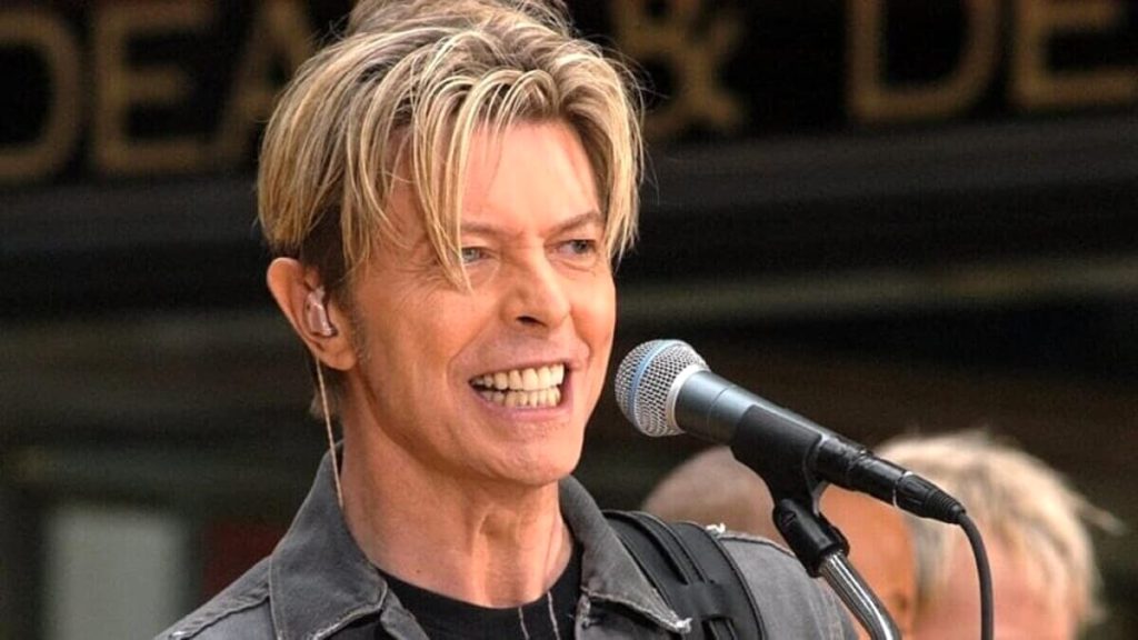 Omaggio a David Bowie al Mamaloca