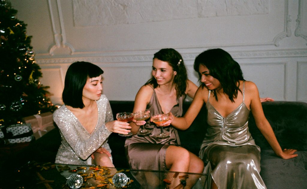 Capodanno 2023: idee look scintillanti per festeggiare la fine dell’anno