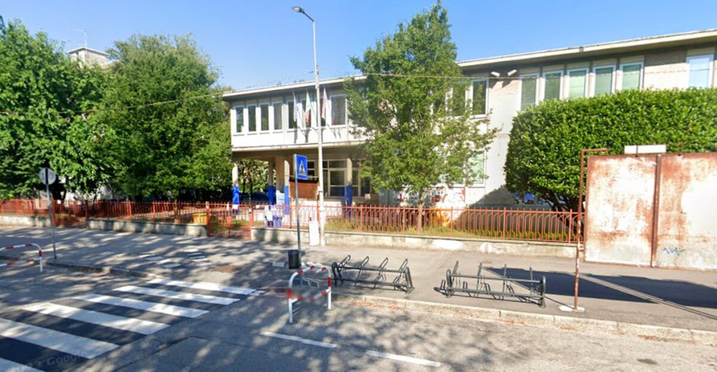 Vandali alla scuola Riello: sospetti su tre giovani, due sono minori
