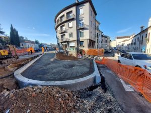 Nuova ciclabile di viale Risorgimento, il cantiere entra nel vivo
