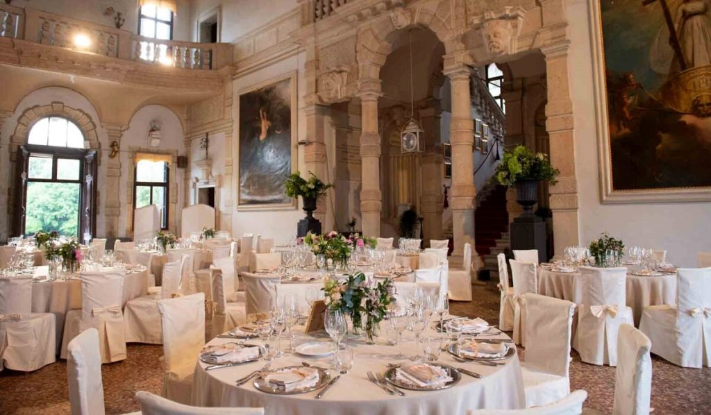 Capodanno elegante a Villa Rezzonico: tango e menu gourmet