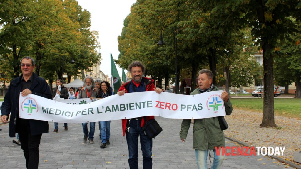 «Quel tipo di Pfas, il Pfoa, è certamente cancerogeno»: occhi puntati sull'acqua potabile di mezz'Italia