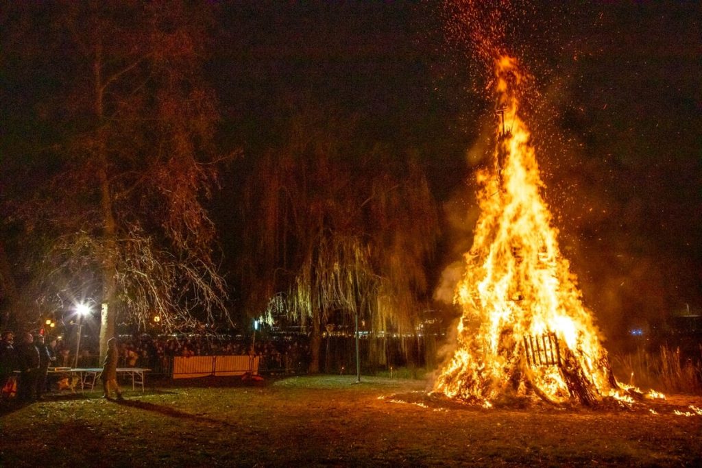 Brusa la Vecia, miss Befana, fuochi artificiali, a Ponte di Barbarano