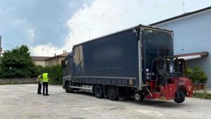 Divieto di circolazione dei mezzi pesanti, da lunedì controlli straordinari della polizia locale