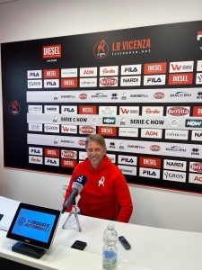 Vicenza-Giana Ermino, il pre partita del mister: "Voglio allungare la serie positiva"