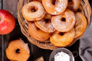 Come fare le Frittelle di mele, una golosità di Carnevale