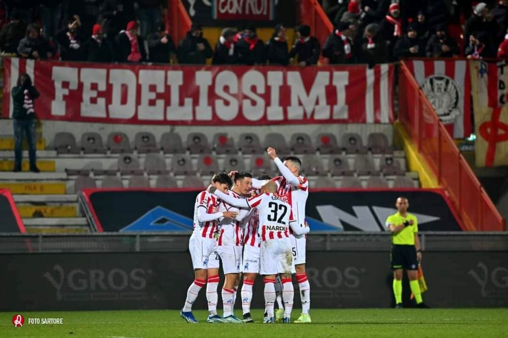 Pergolettese-LR Vicenza: i convocati di mister Vecchi, compare anche un giovane della Primavera