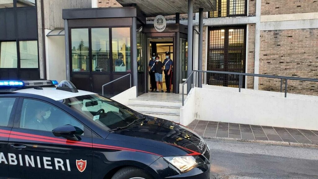 Uccise la moglie a colpi di pistola, il tribunale ordina la perizia psichiatrica dopo la condanna all’ergastolo