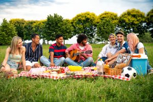 Natale con i tuoi, Pasquetta…con chi vuoi