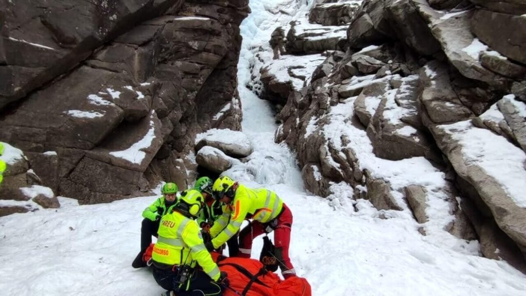 Esce con le ciaspole e perde l'orientamento: soccorso un 56enne