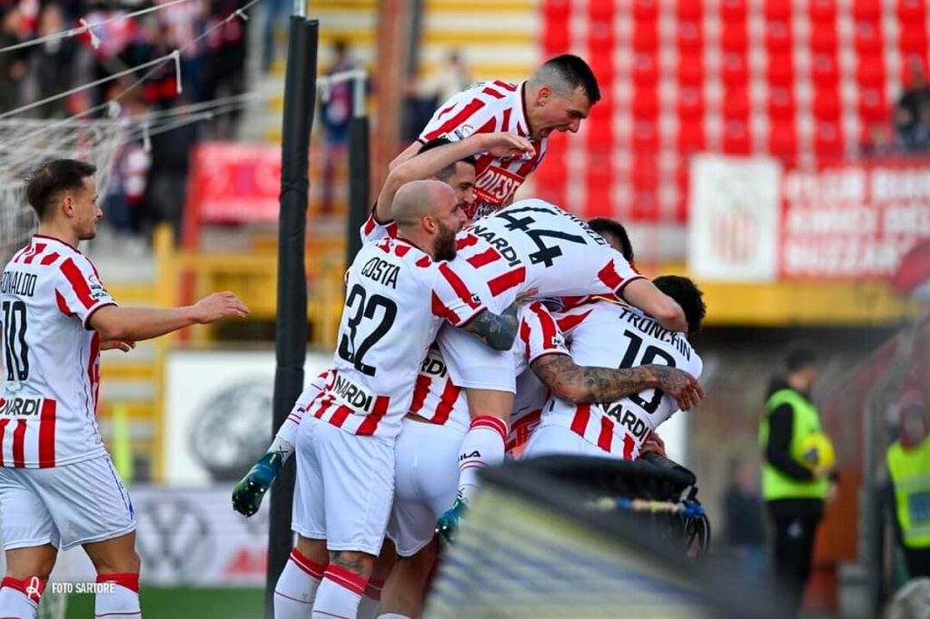 Padova-LR Vicenza: i convocati di mister Vecchi