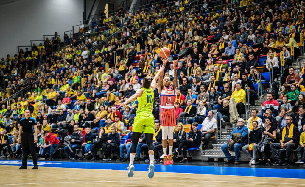 Euroleague Women, il Famila Schio perde a Praga e saluta la competizione