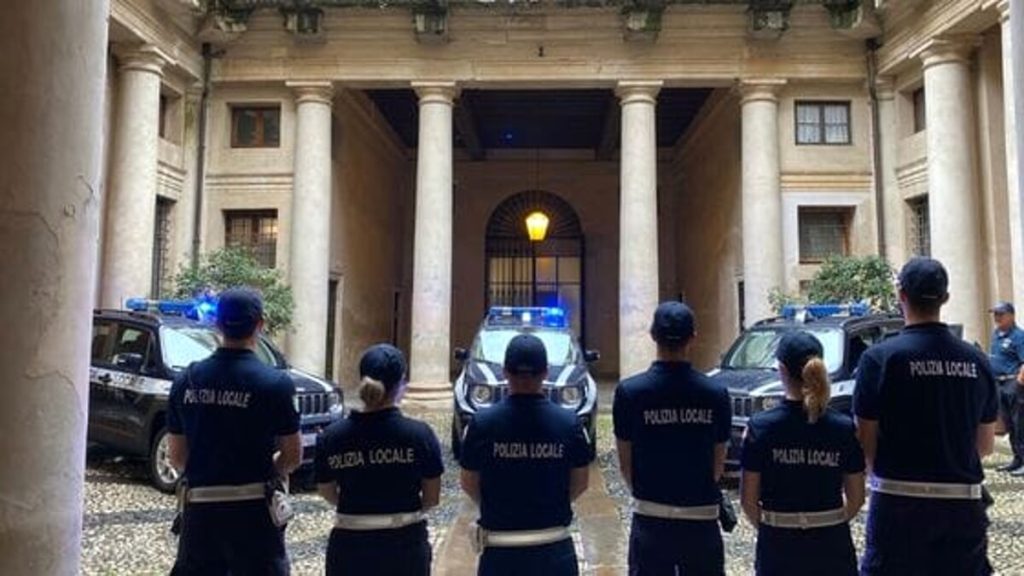 La polizia locale di Vicenza compie 196 anni, il bilancio: nell'ultimo anno aumentati incidenti e multe